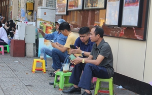 Gi&aacute; c&agrave; ph&ecirc; h&ocirc;m nay 15 - 3: Robusta thay thế Arabica với xu hướng giảm gi&aacute; - Ảnh 2.