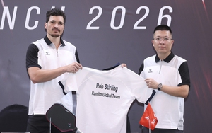 L&yacute; Ho&agrave;ng Nam ngược d&ograve;ng hạ tay vợt Mỹ hạng 4 Pickleball, tiến v&agrave;o tứ kết Việt Nam Cup 2026 - Ảnh 2.
