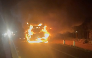 Xe kh&aacute;ch 38 chỗ nhồi 53 người tr&ecirc;n Quốc lộ 1 - Ảnh 2.