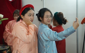 M&atilde;n nh&atilde;n chương tr&igrave;nh biểu diễn dự &aacute;n tốt nghiệp của sinh vi&ecirc;n - Ảnh 3.