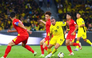 HLV tuyển Malaysia đặt mục ti&ecirc;u thắng tuyển Việt Nam để xua tan nỗi buồn - Ảnh 4.