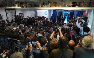 Thế giới hoan ngh&ecirc;nh thỏa thuận ngừng bắn giữa Mỹ v&agrave; Iran - Ảnh 3.