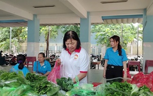 Ghi nhận, tri &acirc;n đ&oacute;ng g&oacute;p của người lao động nh&acirc;n Th&aacute;ng C&ocirc;ng nh&acirc;n - Ảnh 5.