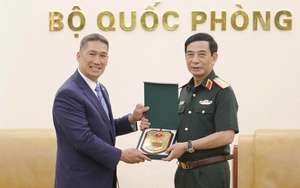 Tổng B&iacute; thư, Chủ tịch nước T&ocirc; L&acirc;m tiếp Quyền Bộ trưởng Hải qu&acirc;n Mỹ H&ugrave;ng Cao - Ảnh 2.