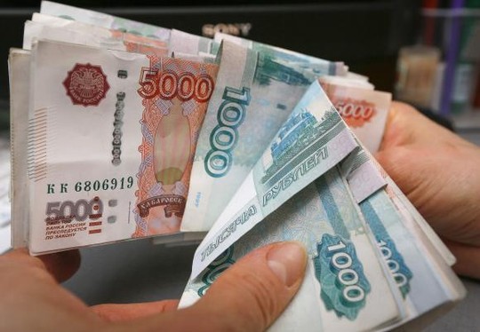 Đồng rúp tăng giá sau 3 tuần lao dốc. Ảnh: Reuters