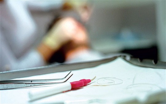 Dentist who used paper clips for root canals jailed 