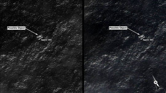 Bộ Quốc phòng Australia vừa công bố hình ảnh vệ tinh hai vật thể nghi là mảnh vỡ của chuyến bay MH370.
