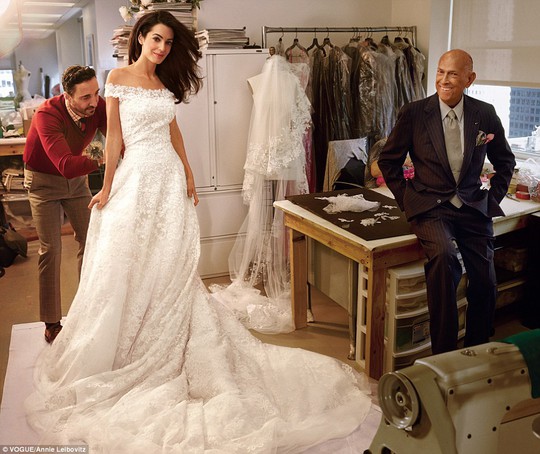 Oscar de la Renta thiết kế áo cưới cho vợ George Clooney