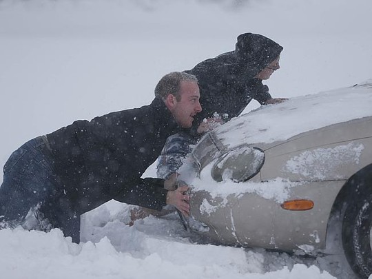 Bang New York hứng chịu bão tuyết nặng nề nhất. Ảnh: AP