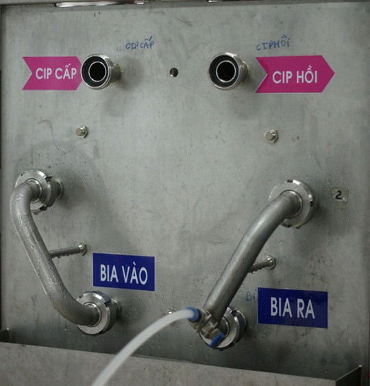 Sau khi qua hết các công đoạn của hệ thống nấu bia thông thường, bia không say được đưa vào máy loại bỏ cồn để cho ra thành phẩm. Hiện đây là hệ thống loại bỏ cồn đầu tiên ở Việt Nam, được  vận hành theo công nghệ của Đức.