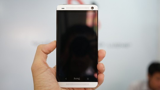 HTC J One là một trong số những sản phẩm Android giá tốt được nhiều người lựa chọn.