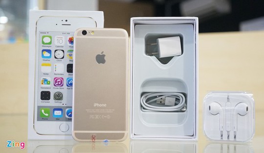 Cách đóng hộp và phụ kiện đi kèm đều giống hệt với iPhone 5S của Apple.