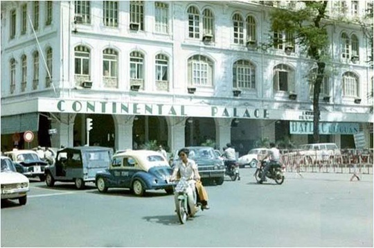 Một chiếc La Dalat trên đường phố Sài Gòn trước 1975.