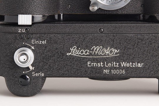 Máy ảnh Leica của quân đội Đức giá 16,6 tỉ đồng