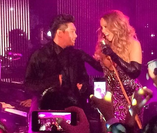 
Mariah Carey kiếm tiền 