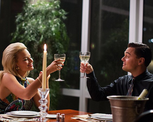 Margot Robbie tâm sự nỗi lo đóng cảnh khỏa thân