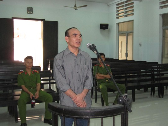 Bị cáo Tô Văn Hậu trước vành móng ngựa.
