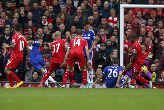 Với nhiều cầu thủ cao to chơi ở hàng thủ, Chelsea không chỉ không ngại bóng bổng mà còn có thêm phương án phá thế bế tắc