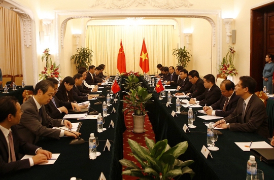 Cuộc gặp giữa hai Chủ tịch Ủy ban chỉ đạo hợp tác song phương Việt Nam và Trung Quốc bắt đầu lúc 9 giờ 30 phút sáng 18-6