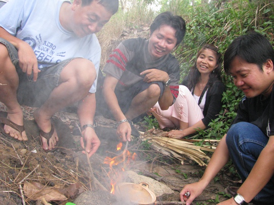 Cái thời cần đối diện một gương mặt sáng sủa, nghe một giọng nói ấm áp cũng thấy tim mình rung rinh đã qua lâu rồi (Ảnh chỉ có tính minh họa). Ảnh: M. Nhung