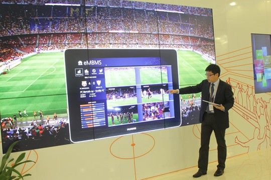 Huawei giới thiệu giải pháp phủ sóng băng rộng tại SVĐ của các CLB bóng đá hàng đầu Châu Âu.