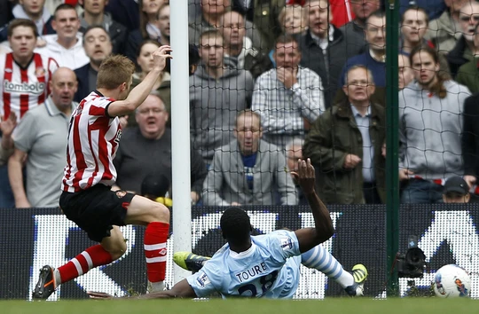 Sunderland luôn là đối thủ khó chơi của Man City