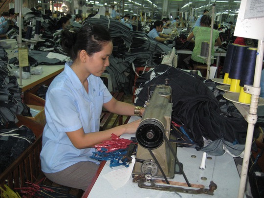 Tình hình Công ty CP May Sài Gòn 3 rối ren khiến tâm lý công nhân bất an (ảnh: BẢO KHA)