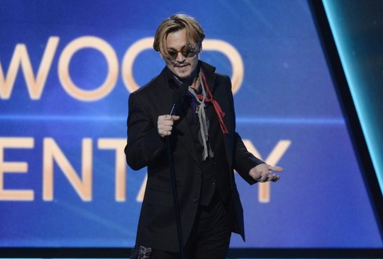 Tài tử này có bài phát biểu lảm nhảm trên sân khấu Hollywood Film Awards
