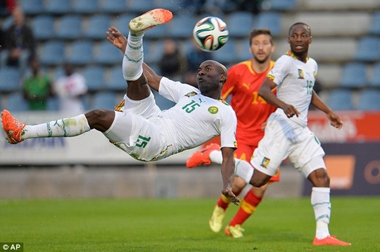 Sau pha ghi bàn đẹp, Webo đối mặt với nguy cơ bỏ lỡ World Cup