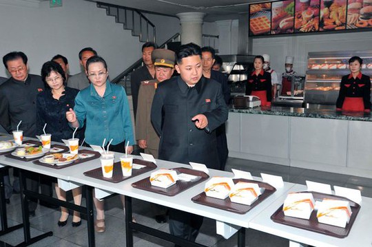 Lãnh đạo Kim Jong-un đang muốn mở rộng kinh doanh nhà hàng ở châu Âu. Ảnh: Reuters Lãnh đạo Kim Jong-un đang muốn mở rộng kinh doanh nhà hàng ở châu Âu. Ảnh: Reuters