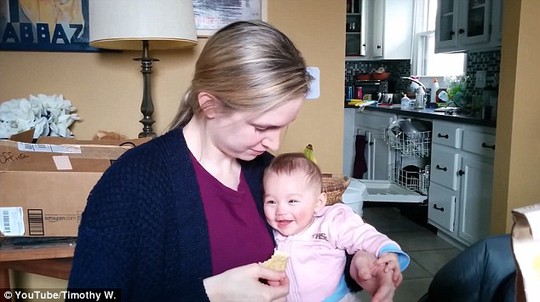 In an adorable home video, the four-month-old is shown giggling uncontrollably upon hearing her mother biting into crunchy tortilla crisps