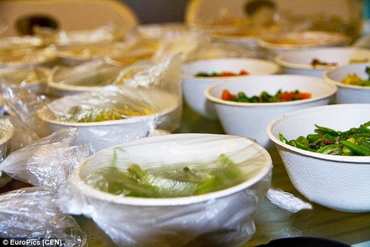 Well-arranged: The husband also separated all dishes into small foam containers to be frozen