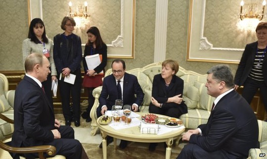 (From left) Russian President Vladimir Putin, French President Francois Hollande, German Chancellor Angela Merkel and Ukrainian President Petro Poroshenko in Minsk, 11 February