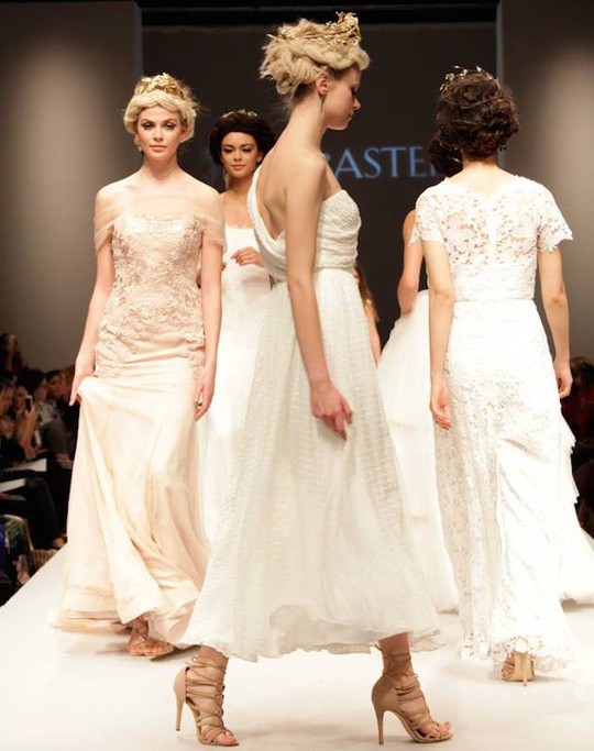 Bridal Beauty Trends 2015 | Bridal Musings Wedding Blog 3