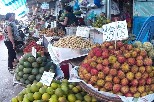 Đi 60 km đến Sài Gòn, giá chôm chôm tăng gấp 5 lần