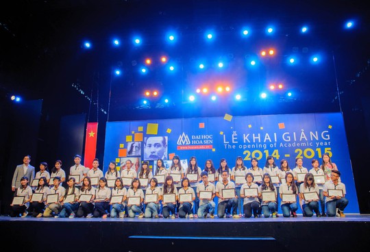 Trường ĐH Hoa Sen trao học bổng cho tân sinh viên