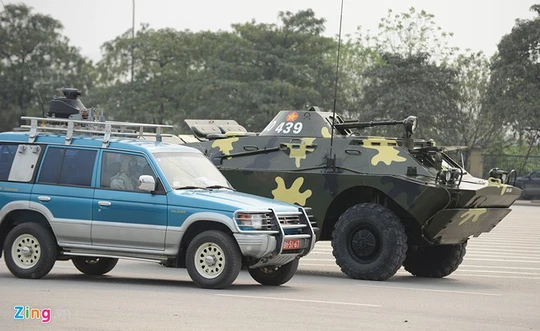 Xe thiết giáp chống bạo động của Bộ Tư lệnh Thủ đô.