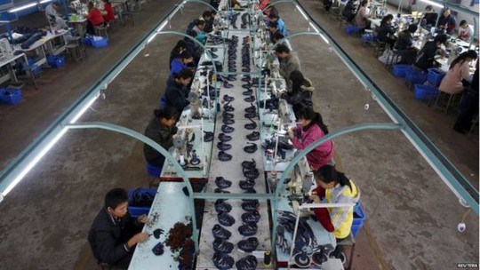 Động thái phá giá đồng nhân dân tệ của Trung Quốc được xem là nhằm bảo vệ việc làm trong nước. Ảnh: Reuters