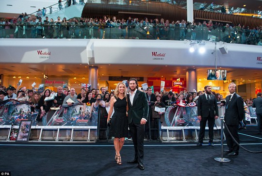 Sam Taylor-Johnson và chồng