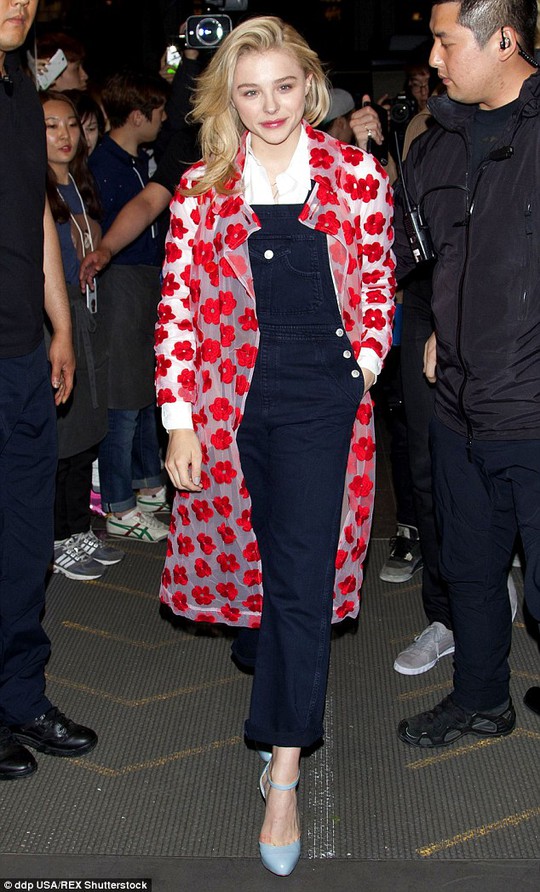 Sao trẻ Chloe Moretz duyên dáng trong Hanbok Hàn Quốc