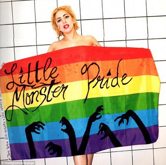 Lady Gaga đăng ảnh ngay khi biết tin hôn nhân đồng giới được hợp pháp hóa