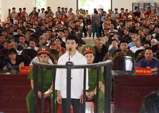 Ninh Xuân Cương trước vành móng ngựa Ninh Xuân Cương trước vành móng ngựa