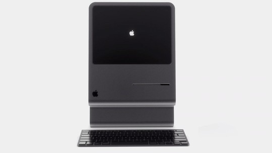Khi kết hợp với bàn phím chiếc Macintosh trở nên hoàn thiện hơn.