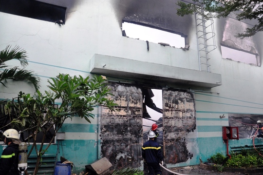 TP HCM: Cháy dữ dội trong KCN Vĩnh Lộc
