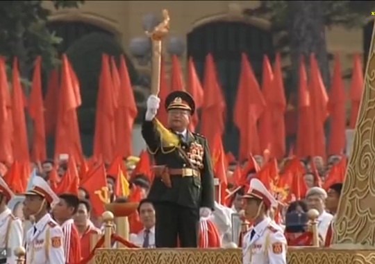 Thắp đuốc trên đài lửa Kỷ niệm 70 năm Cách mạng tháng Tám và Quốc khánh nước Cộng hòa xã hội chủ nghĩa Việt Nam