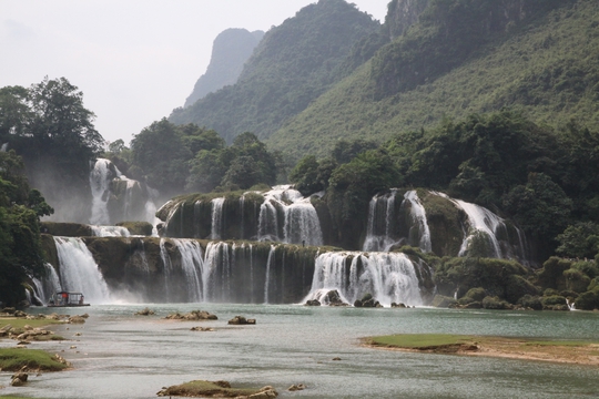 Việt Nam và Trung Quốc thỏa thuận chuẩn bị để ký hiệp định về thác Bản Giốc - Ảnh: Phạm Dương Việt Nam và Trung Quốc thỏa thuận chuẩn bị để ký hiệp định về thác Bản Giốc - Ảnh: Phạm Dương