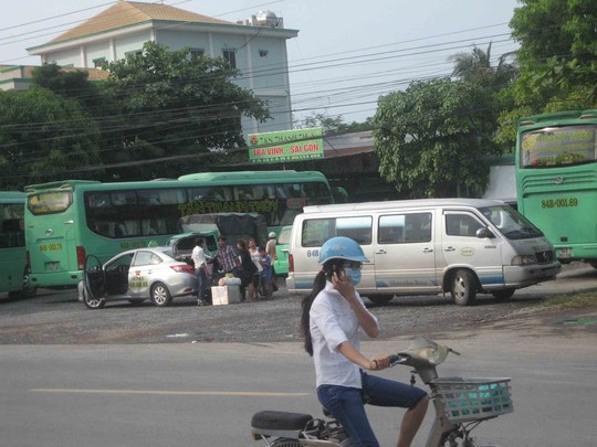 Hãng xe Tân Thanh Thủy nằm ngoài bến xe Trà Vinh
