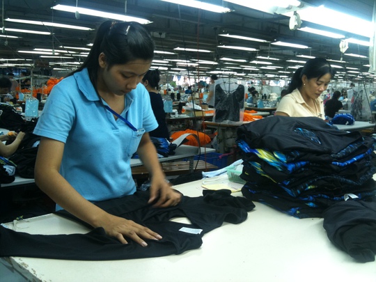 40,7% công nhân cho biết thu nhập vừa đủ trang trải cho cuộc sống   ẢNH: KHÁNH CHI