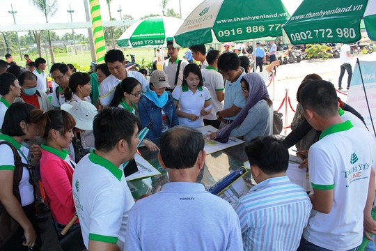 Khách hàng tham gia các đợt mở bán của Thanh Yen Land