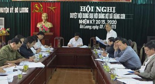Một buổi làm việc của Huyện ủy Đô Lương (Nghệ An) Một buổi làm việc của Huyện ủy Đô Lương (Nghệ An)